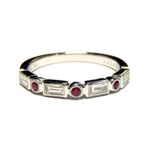 Bague de mariage en or blanc massif 18 carats avec rubis taille brillant et baguette, sertie clos, collection Hong Kong KOK - Product Image 1