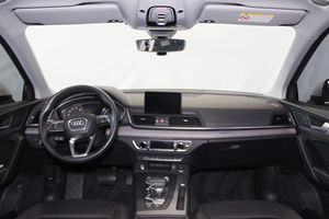 <span class=keywords><strong>Audi</strong></span> <span class=keywords><strong>Q5</strong></span> 2025 d'occasion <span class=keywords><strong>pas</strong></span> chère, SUV avec toit ouvrant panoramique, sièges en cuir, transmission automatique, feux LED, caméra arrière 360° - Product Image 5