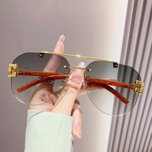 Rimless Shield <b>Sunglasses</b> <b>Gradient</b> Lenses Wood Grain Arms UV400 Protection Unisex Adult Retro Style - Product Image 3