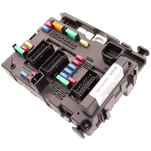 Nouvelle boîte à fusibles de voiture 9657608580/9650618280 pour Peugeot 206 <span class=keywords><strong>207</strong></span> C2 307 Picasso Senna 30 ML500 - Product Image 1