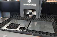 Mesin CNC Pemrograman Mudah BS3015D Mesin Pemotong Laser 3KW untuk PENGOLAHAN