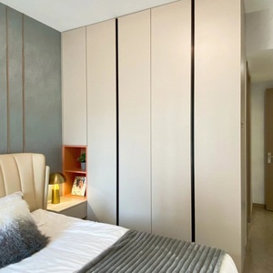 Modern Adjustable Wood <b>Wardrobe</b> Floor-to-Ceiling Doors Recessed Handles Minimalist Design Compact Large Capacity Hotel Villa - Product Image 2