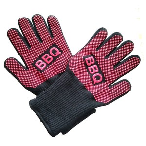 Double four en silicone résistant à la <span class=keywords><strong>chaleur</strong></span> et <span class=keywords><strong>anti</strong></span>-brûlure <span class=keywords><strong>Barbecue</strong></span> extérieur Cuisine Griller Bbq Gants résistants à la <span class=keywords><strong>chaleur</strong></span> avec doigts - Product Image 4