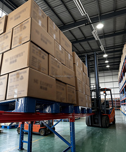 Rosenquarz Gesichts-Jade-Massageroller <span class=keywords><strong>Gua</strong></span> Sha Anti-Aging Akne-Behandlung Gesichtsroller-Set Verpackungsbox Beutel für den Heimgebrauch - Product Image 6