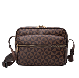 Sacs imprimés en gros directement de l'usine, sacs à bandoulière pour homme en cuir véritable, antivol, simples, décontractés, grande capacité - Product Image 2