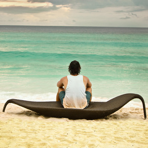 Chaise longue d'extérieur en rotin pour hôtel, balcon, villa, piscine, jardin, plage - Product Image 2