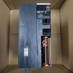 Amplificador R88D-1SN30F-ECT R88D-KN15F-ML2 R88D-KN20F-ML2, Envío Acelerado, Nuevo, Marca Drive R88D-KN20F-ML2 - Product Image 1