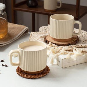 Vente en gros de coffret cadeau unique Sweet Home Set de planche à découper Set de couteaux à beurre Set de mug nappe Cadeaux de réchauffement de la maison Nouvelle maison <span class=keywords><strong>pour</strong></span> <span class=keywords><strong>couple</strong></span> - Product Image 3
