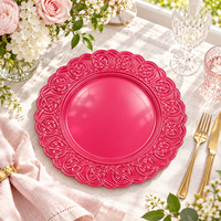 Luxuriöser Kunststoff-Platzteller 13 Zoll Pulverbeschichtet Gewebtes Knotenmuster Geprägter Wellenrand Elegantes Rosa Design für Hochzeit und Feiern