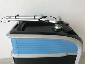 Machine de suppression de tatouages et de peeling au carbone à lumière pulsée picoseconde - Product Image 6