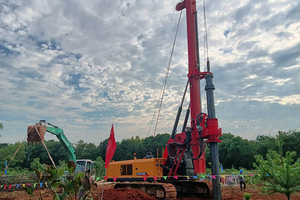Pile driver robuste YCR16D, 164 kW, <span class=keywords><strong>poids</strong></span> opérationnel de 51 tonnes, profondeur de 50 m, haute efficacité, machine de construction de ponts de grande envergure - Product Image 2