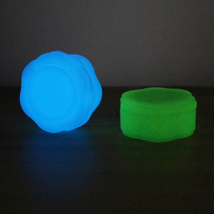 Glow in the Dark Silicone <b>Herb</b> <b>Grinder</b> Magnetic Top 2-Layer Non-stick Silicone <b>Grinder</b> with Built-in Jar <b>for</b> Tobacco <b>Herb</b> Smoke - Product Image 1
