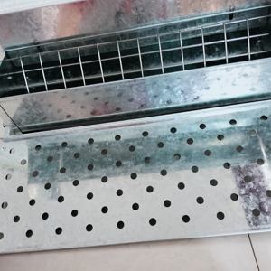 Pollo da 40 libbre a pedale mangiatoia ratto e sistema di alimentazione resistente alle intemperie per fagiani e pollame - Product Image 6