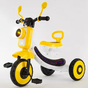 調節可能なシートを備えた車の赤ちゃん三輪車/三輪車ライダーに乗る
