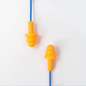 Bouchons d'oreilles réutilisables en silicone anti-bruit pour le sommeil et la natation, modèle Sapin de Noël 2025, à 3 couches avec cordon - Product Image 3