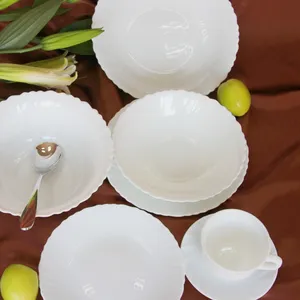 C&H Wholesale Tempered White Milk Glass Heat Resistant Luxury Wedding Gift Opal Glass Dinnerware