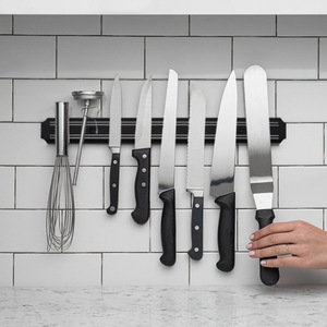 Support magnétique pour couteaux en plastique avec vis pour rangement de cuisine, style minimaliste - Product Image 3