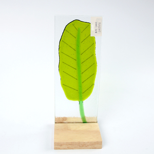 Ornement en verre fusionné artisanal, sculpture en verre faite à la main avec base en bois pour la maison ou comme cadeau - Product Image 5
