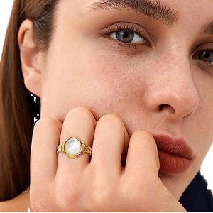 Nuovo <span class=keywords><strong>Marka</strong></span> francese intarsiato bianco conchiglie Design 316L acciaio inossidabile placcato 18K dichiarazione anello a conchiglia per le donne - Product Image 5