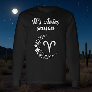 T-shirt a maniche lunghe con segno zodiacale della stagione di Ariete, design astrologico di marzo e aprile - Product Image 3