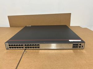 Commutateur réseau de couche 3 à 24 ports S5731S-S24P4X avec 24 ports 10/100/1000BASE-T (370W) et 4 ports 10GbE SFP+ - Product Image 1