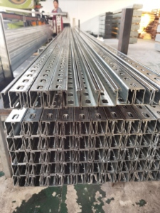 Thanh Chống Thép Mạ Kẽm Trướ<span class=keywords><strong>c</strong></span> Máy Làm Gạch Dạng Kênh <span class=keywords><strong>C</strong></span> Ở Trung Quố<span class=keywords><strong>c</strong></span> Máy Tạo Hình Cuộn Thanh Chống Năng Lượng Mặt Trời - Product Image 3