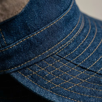 Chapeau Bob Minimaliste en Jean Bleu Foncé – Style Urbain Créatif Professionnel Unisexe pour Hommes et Femmes – Casquette de Pêcheur en Jean Délavé Style Uni