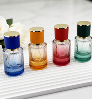 Flacon pulvérisateur de parfum en verre 30ml 50ml 100ml, atomiseur rechargeable, distributeur d'échantillons de voyage vide avec logo personnalisé