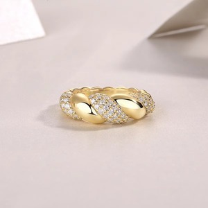Zanlong 15306 Anillo de compromiso de plata de ley S925 chapado en oro de 18k con pavé de moissanita retorcida para mujer, a la moda, estilo Ins, venta al por mayor - Product Image 4