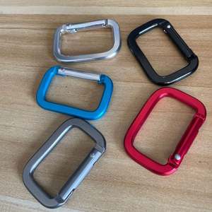 Porte-clés de sport personnalisés de haute qualité en alliage multicolore avec impression numérique, logo personnalisé pour marques d'aventure - Product Image 5