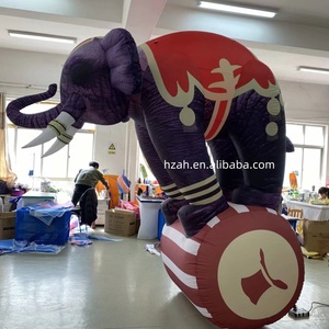 Elefante Inflable Gigante con Ruedas para Espectáculos Circenses - Product Image 4