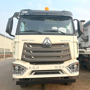 Camión Mezclador <span class=keywords><strong>de</strong></span> Cemento Sinotruk HOWO NX 8x4 <span class=keywords><strong>de</strong></span> 12m³/14m³ con Volante a la Izquierda, 380HP, para Proyectos <span class=keywords><strong>de</strong></span> Construcción y Minería en Nigeria y Sudáfrica - Product Image 1