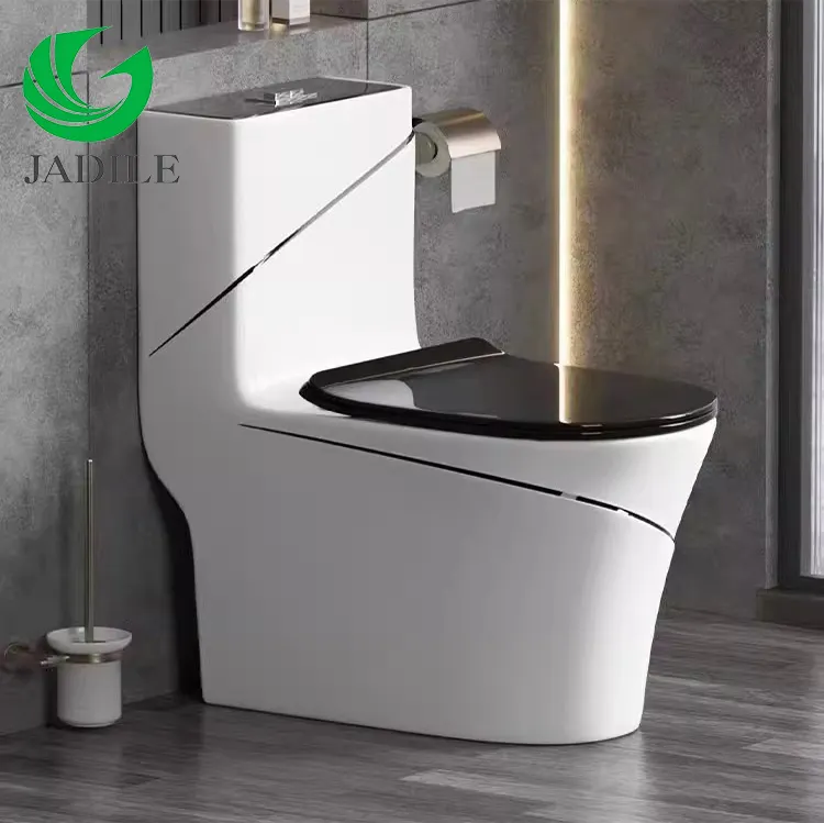 Fabricant chinois Salle de bain Toilette Wc Commode allongée en céramique personnalisée Toilette monobloc à chasse d'eau siphonique