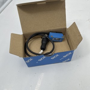 New Plc Lutm-up817a2p Light Intensity Sensors <strong>12.5</strong> Mm Ultraviolet Led <strong>Io</strong>-link Pnp Plc Programming Controller - Product Image 1