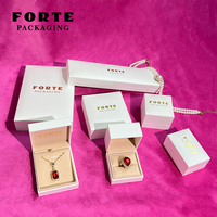 Boîtes à bijoux en similicuir personnalisées FORTE avec logo, emballage de luxe pour colliers, bracelets, bagues de fiançailles