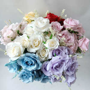 Ramo de <span class=keywords><strong>flores</strong></span> de seda de 9 cabezas de alta calidad, ramo de rosas de <span class=keywords><strong>flores</strong></span> artificiales de alta calidad <span class=keywords><strong>con</strong></span> hierba, venta al por mayor - Product Image 4