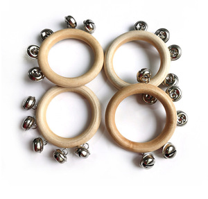 Vente en gros de hochets à main en bois naturel pour nourrissons, instrument de percussion Orff pour l'entraînement sensoriel et rythmique des tout-petits - Product Image 3