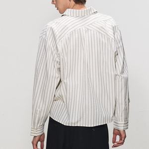 เสื้อเชิ้ตวินเทจลายทางขายส่ง ทรงตรง ไหล่ตรง แขนยาว แฟชั่นทรงบ็อกซ์ หลวม สไตล์เสื้อเชิ้ตผู้ชายแขนยาว - Product Image 4