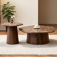 Table basse irrégulière en bois de style moderne du milieu du siècle, couleur noyer, pour salon, mobilier d'intérieur, design décoratif unique