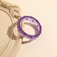 Bracelet à rivets géométriques Bracelet en plastique coloré personnalisé à la mode Bijoux pour femmes