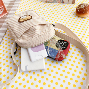 Wholesale Small Canvas Cute Little Bear Singe Shoulder <strong>Bag</strong> Outdoor <strong>Cell</strong> <strong>Phone</strong> Children Crossbody <strong>Bag</strong> - Product Image 3