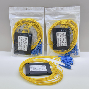 Divisor de Fibra Óptica de Fábrica 1x8 con Caja ABS, Conector SC/UPC, Equipo de Red FTTH FTTB FTTX, IL≤0.3dB - Product Image 1