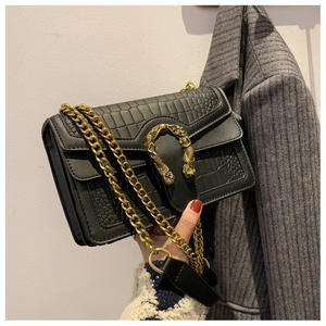 กระเป๋าถือผู้หญิงแฟชั่นทันสมัยราคาถูก คุณภาพดี หนัง PU สายโซ่ ดีไซน์เรียบหรู รุ่นปี 2025 - Product Image 1