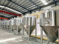Fermenteur industriel de bière et de vin en acier inoxydable d'une capacité de 1000L à 5000L avec dispositif de refroidissement automatique Restaurants certifiés ISO