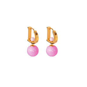 Boucles d'oreilles pendantes tendance en acier inoxydable 316L plaqué or PVD, design perles roses, bijoux durables et résistants - Product Image 1