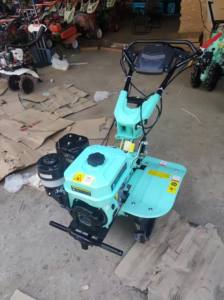 Petit motoculteur multifonctionnel portatif à <span class=keywords><strong>lame</strong></span> à changement rapide <span class=keywords><strong>pour</strong></span> travaux flexibles sur les montagnes et les terrasses – Machine de culture rotative - Product Image 3