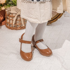 <span class=keywords><strong>Chaussures</strong></span> à talons hauts en cuir luxueuses pour enfants - Élégantes et confortables pour les mini fashionistas - Product Image 6