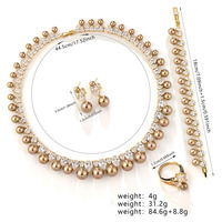 Nouvel ensemble de bijoux de luxe pour femme avec collier, boucles d'oreilles, bracelet et bague en zircon cubique et perles, idéal pour mariages, bals de promo et soirées.