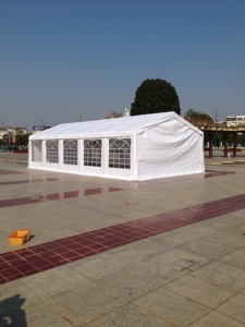 Nouvelle Tente de Réception Pliante 5x10m en PE et Acier, Imperméable Quatre Saisons, Résistante aux UV, Cinq Chambres, Idéale pour Événements - Product Image 5