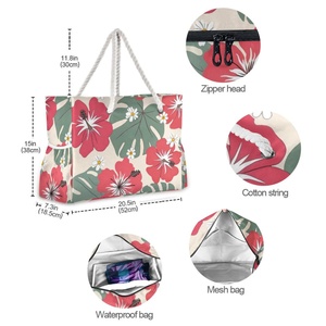 Sacs fourre-tout de plage décontractés à motif floral tropical hawaïen avec fermeture ouverte et doublure imperméable pour femmes, idéaux pour les vacances de printemps - Product Image 4